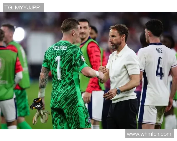 福登领衔球星参赛卡亮相欧洲杯足球赛事 聚焦未来之星的赛场风采