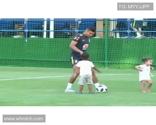 脸部圆润且技术出众的足球明星是谁 他在球场上的表现如何